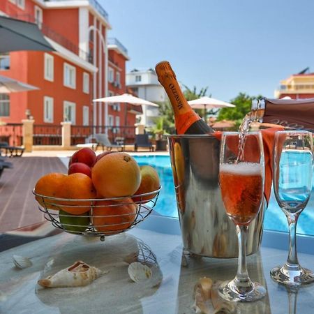 Vip Club Dolphin Coast Aparthotel Slăntjev Brjag Exteriör bild