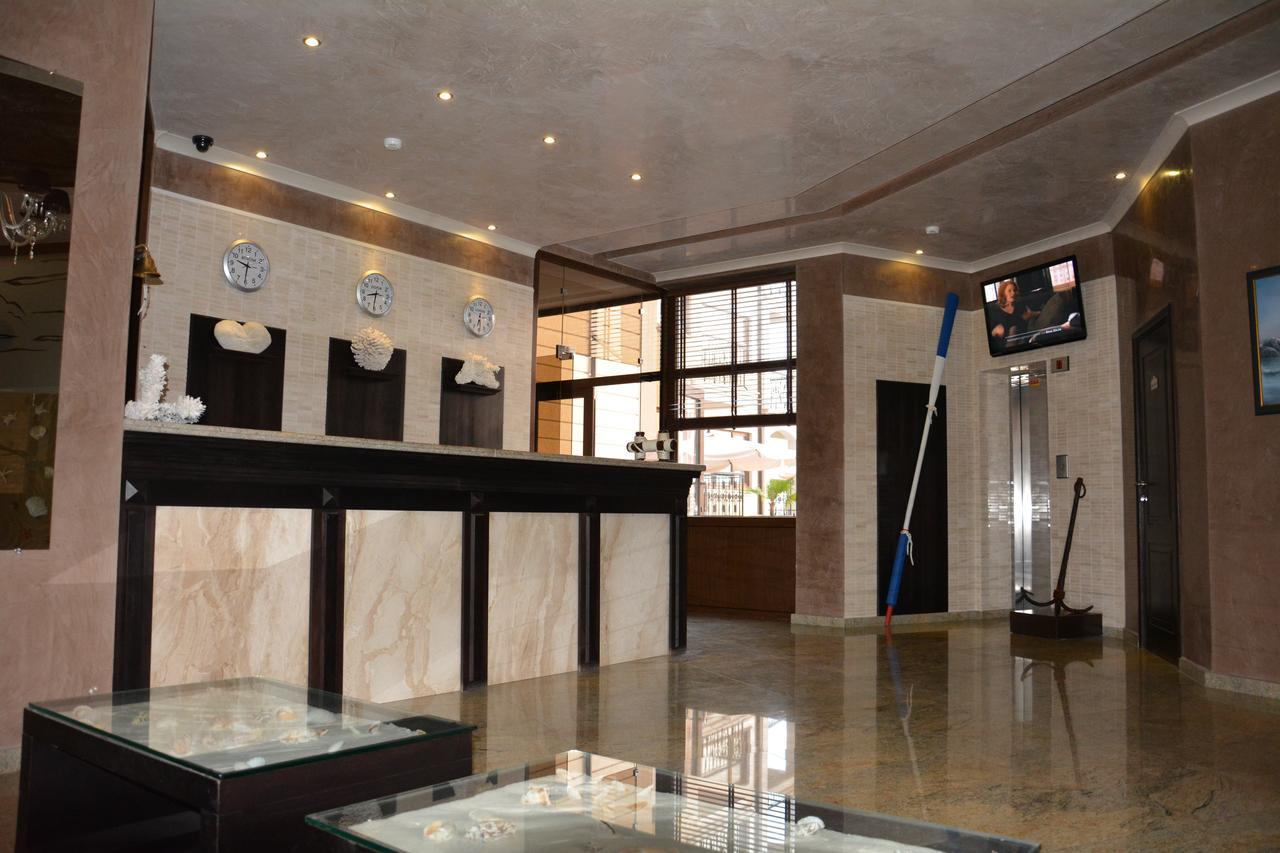 Vip Club Dolphin Coast Aparthotel Slăntjev Brjag Exteriör bild